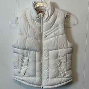 Arizona Jean Company Women's Light Cream Puffer Vest